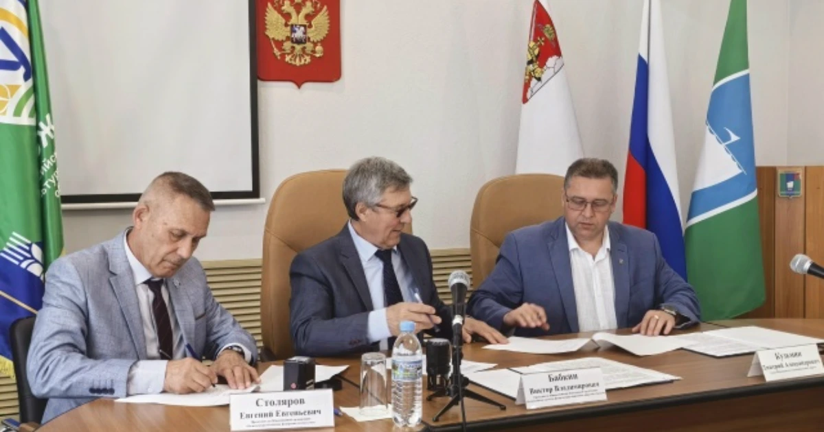 Развитие сельского спорта на новом уровне: «Урожай» подписал трёхстороннее соглашение в Шекснинском округе